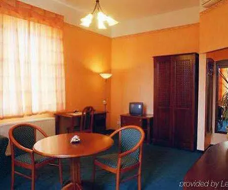 Aquarius Hotel 4*